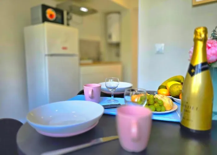 Begona White Pearl Center Nogalera By Namaste Elite Торремолинос