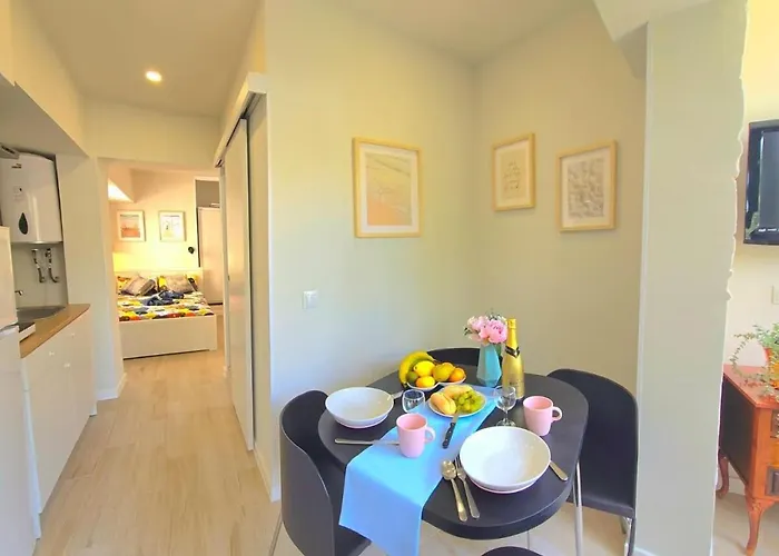 Begona White Pearl Center Nogalera By Namaste Elite Torremolinos